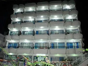 شقة فندقية كوشاداسيه Ozgun Apart Hotel